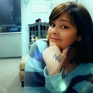 Meet your Posher, Sandy